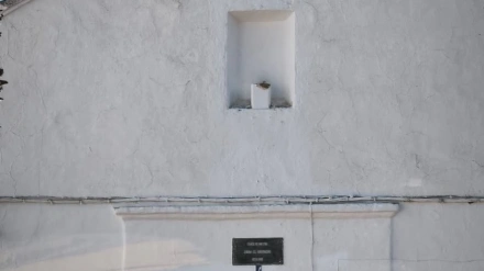 La imagen de la Virgen ha sido sustraída de la fachada