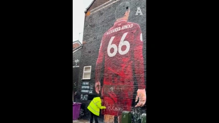 Vandalizan el mural de Alexander-Arnold en Anfield: "Adiós el rata"