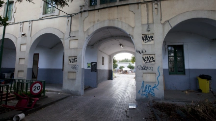 Desalojado el antiguo cuartel de la Guardia Civil de Sabadell