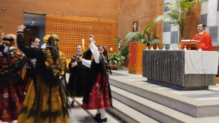 La Antigua rinde homenaje a sus 'bibliotecas andantes': los vecinos de más de 85 años