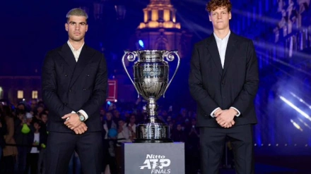 Carlos Alcaraz y Sinner pelean por la Copa de Maestros y el número 1 mundial