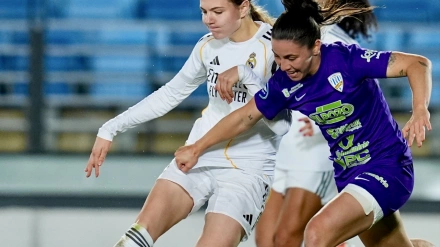 Linda Caicedo, jugadora del Real Madrid, marcó un golazo ante el Alhama ElPozo