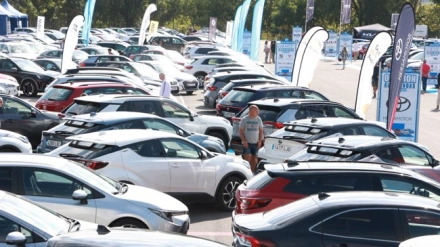 Vehículos de ocasión en venta en una feria automovilística