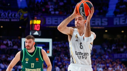 Alberto Abalde, jugador del Real Madrid, durante el partido que perdió el conjunto blanco en el Wizink Center frente al Panathinaicos en la Euroliga