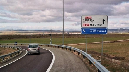 El Congreso blinda por ley las 53 paradas de autobús de Teruel tras un tenso debate