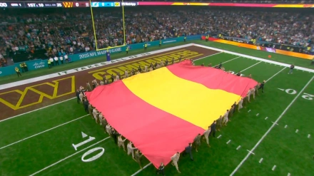 La NFL aprovecha el partido en Madrid para rendir homenaje al trabajo de la UME