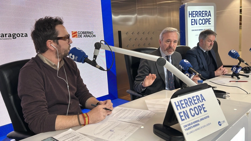 Jorge Azcón con Bustos en 'Herrera en COPE'