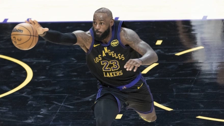LeBron James se convierte en el primer jugador en disputar 23 temporadas en la NBA.