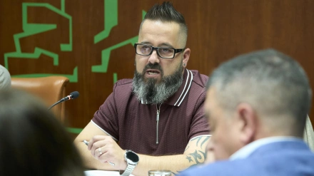 VITORIA, 22/10/2025.- Joseba Novoa, marido de Amaya Zabarte, herida de gravedad en el transcurso de una carga de la Ertzaintza antes del partido Real Sociedad-PSG en marzo de 2024. EFE / L. Rico