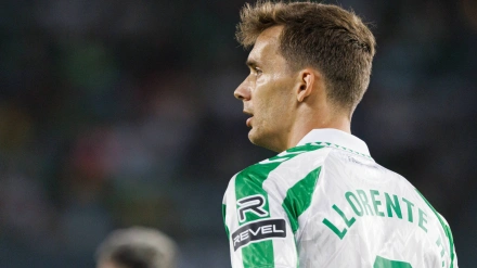 August 15, 2024, Sevilla, Spain: Diogo Llorente (Real Betis) seen during LaLiga EASPORTS game between teams of Real Betis Balompie and Girona FC at Estadio Benito Villamarin. Final Score; Real betis 1-1 Girona FC. (Credit Image: © Maciej Rogowski/SOPA Images via ZUMA Press Wire)