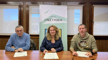 Imagen de la firma del convenio