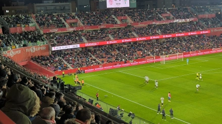 Escucha el gol de Adri Fuentes, Granada CF 0 - Córdoba CF 1