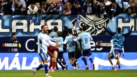 El Málaga superó al Mirandés con un gol de Einar Galilea en el tiempo añadido