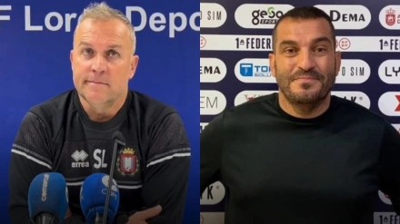Sebas López, entrenador del CF Lorca Deportiva y Adrián Hernández, entrenador del Águilas FC
