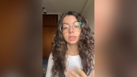Alba, farmacéutica, en el vídeo