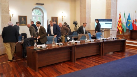 El PP abandona el pleno de la Diputación