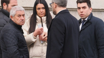 Imagen de archivo de los familiares de Esther López junto a su abogado, Guillermo Ruiz Blay