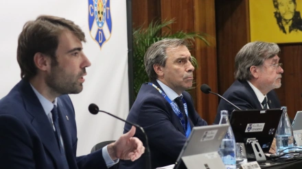 Antonio Porro (izquierda) y Felipe Miñambres, durante la última junta.