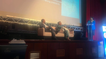 Azul Marino (viajes), presentó en Burela la temporada 2026