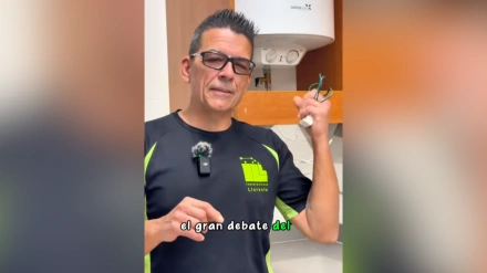 Sergio Llorente, electricista, en el vídeo