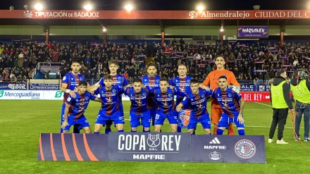 Equipo del Extremadura que salió ante el Sevilla