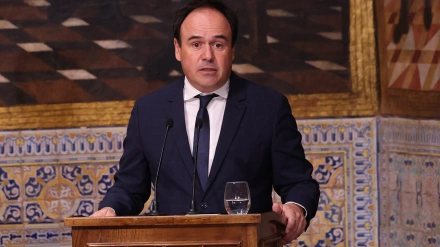 Pérez Llorca en una de sus primeras comparecencias