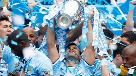 El Kun Agüero levanta el título de la Premier League en mayo de 2015
