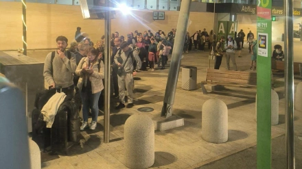 Colas en el aeropuerto Tenerife Sur
