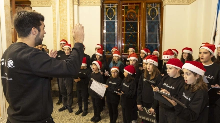 Actuación de una coral en la inauguración del Belén Municipal de A Coruña