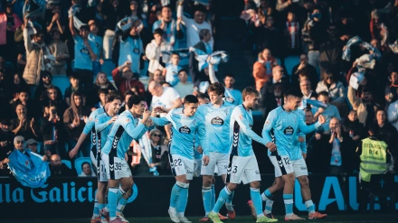 Los jugadores del Celta celebran un gol en Balaídos ante el Athletic