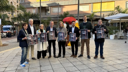 El Partido Popular de Motril presenta la campaña "Yo compro en Motril" para impulsar el comercio local en Navidad