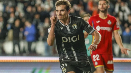 Íñigo Córdoba celebra un gol contra el Getafe