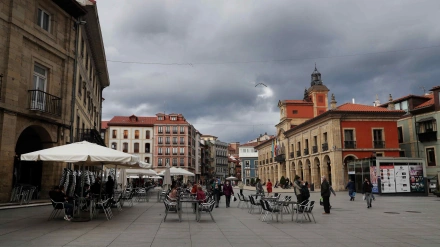 Una imagen de la Plaza España de Avilés, punto neurálgico de la ciudad