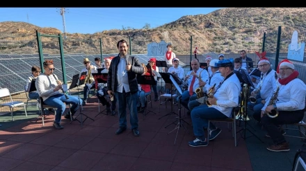 La agrupación en la terraza de pediatría