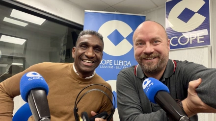 Jackson Quiñonez amb Ricard Alvarez als estudis de COPE Lleida