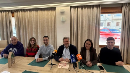 Desayuno informativo de Compromís per Dénia