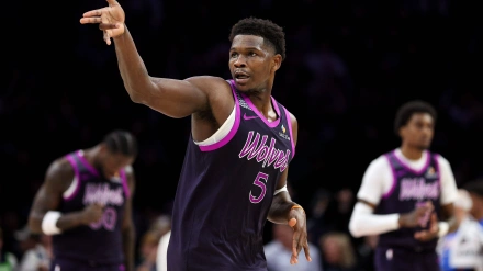 Anthony Edwards fue clave con un robo y un tapón a Shai Gilgeous Alexander en los últimos segundos.