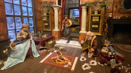 Desde un belén de Alaska (con una foca y un oso) hasta figuras talladas en madera de África: los curiosos belenes que se exponen en el Museo Internacional de Arte Belenista de Málaga