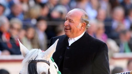 PREMIOS TAURINOS EL PUERTO DE SANTA MARÍA D. ÁLVARO DOMECQ