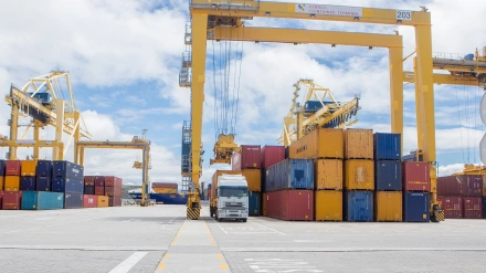 Terminal de Yilport en el puerto exterior de Ferrol