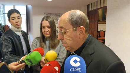 Obispo de Ávila, monseñor Jesús Rico