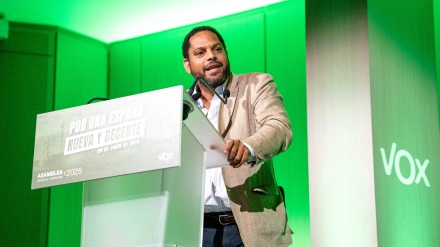 Ignacio Garriga: "Nosotros nos sentaremos con el Partido Popular si la señora Guardiola quiere sentarse con VOX; aún no hemos recibido ninguna llamada"