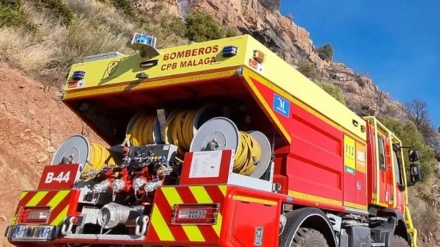 Vehículo del Consorcio Provincial de Bomberos (CPB) MálagaREMITIDA / HANDOUT por CPB MÁLAGAFotografía remitida a medios de comunicación exclusivamente para ilustrar la noticia a la que hace referencia la imagen, y citando la procedencia de la imagen en la firma27/2/2022