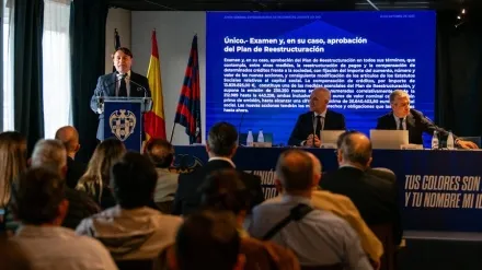 Danvila, en una reunión reciente con los accionistas del Levante UD