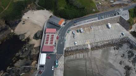 Edificio portuario de Espasante, en OrtigueiraLa Consellería do Mar ha concedido una autorización administrativa para que el edificio portuario de Espasante, en el municipio de Ortigueira (A Coruña), funcione como restaurante.SOCIEDAD CONSELLERÍA DO MAR