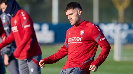 Javier Galán entrenando con Osasuna en Tajonar