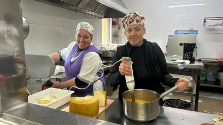 Las cocineras en los preparativos del pasado año
