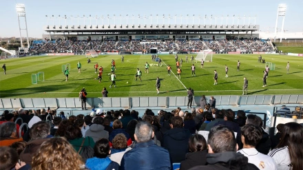 El Real Madrid se entrenó en Valdebebas a puerta abierta para sus aficionados.