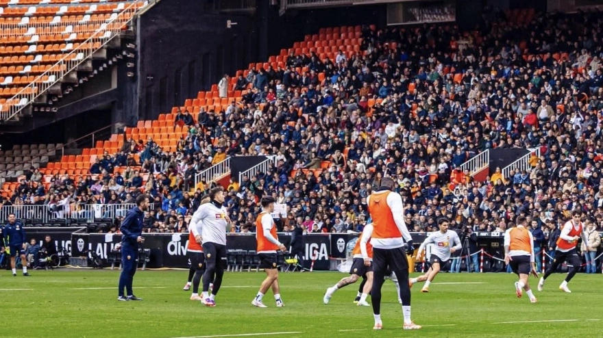 Mestalla sigue confiando en el trabajo de Corberán