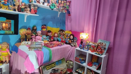 Exposición 'En un país multicolor' en A Coruña con juguetes históricos